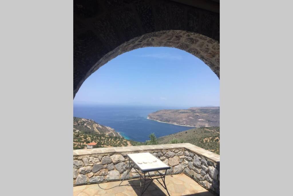 Πύργος Παραδοσιακός Με Μαγευτική Θέα - Villa Traditional Tower With Amazing Sea View Areopoli Esterno foto