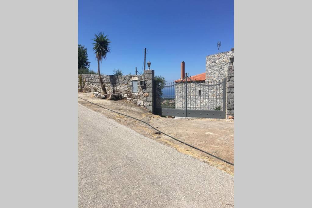 Πύργος Παραδοσιακός Με Μαγευτική Θέα - Villa Traditional Tower With Amazing Sea View Areopoli Esterno foto