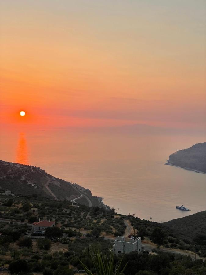 Πύργος Παραδοσιακός Με Μαγευτική Θέα - Villa Traditional Tower With Amazing Sea View Areopoli Esterno foto